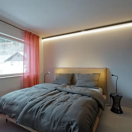 Z By Interhome * 斯拉德明